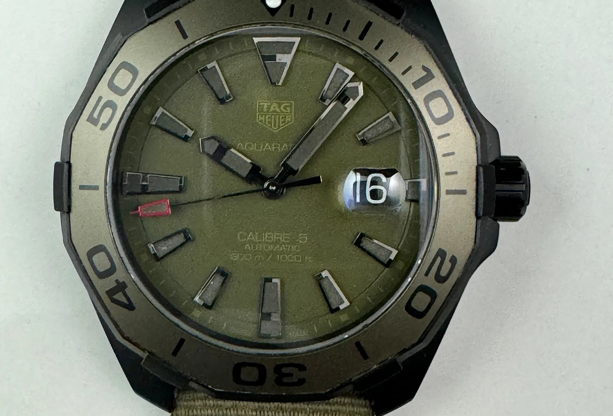 TAG Heuer Aquaracer WAY208E 43mm Titanium Green