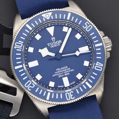 Tudor Pelagos 25707B/22 42mm Titanium Blue
