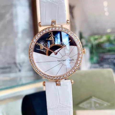 Van Cleef & Arpels Rose gold