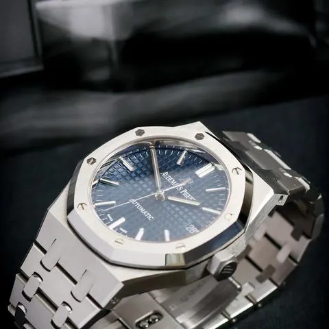 Audemars Piguet Royal Oak 15450ST.OO.1256ST.03 37mm Stainless steel Blue 1