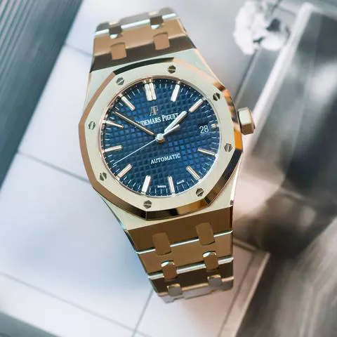 Audemars Piguet Royal Oak 15450ST.OO.1256ST.03 37mm Stainless steel Blue 13