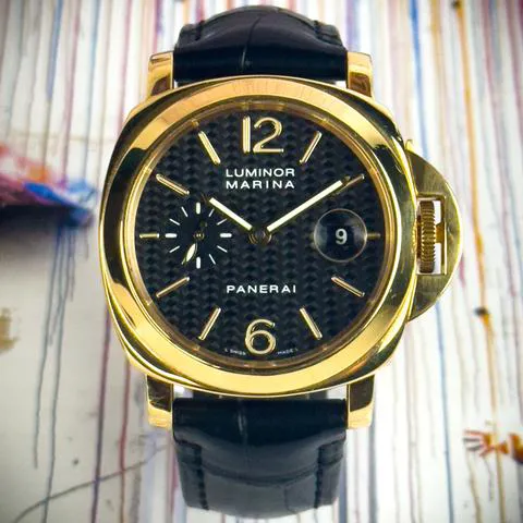 Panerai Luminor PAM 00140 44mm Yellow gold Black