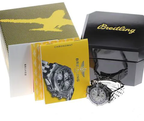 Breitling Chronomat A13352 39mm Stainless steel White 1