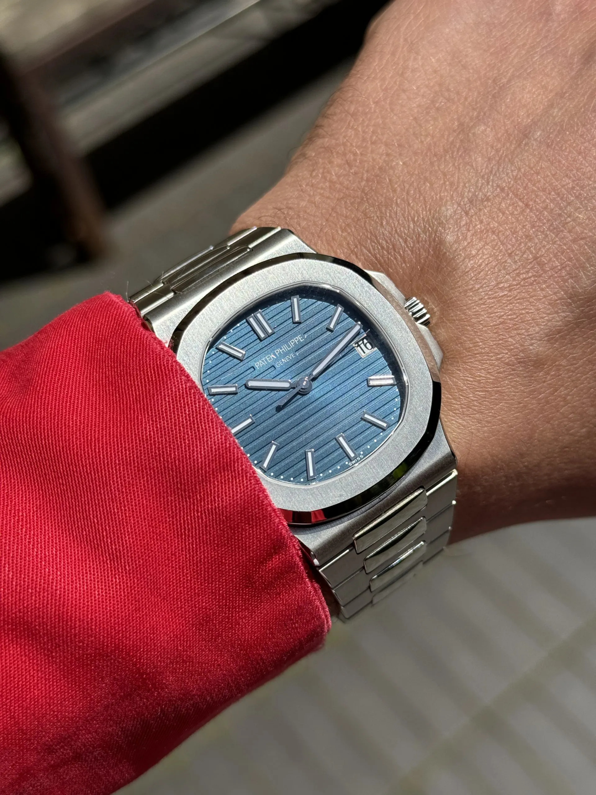 Patek Philippe Nautilus 5711/1P-010 Platinum Blue 10