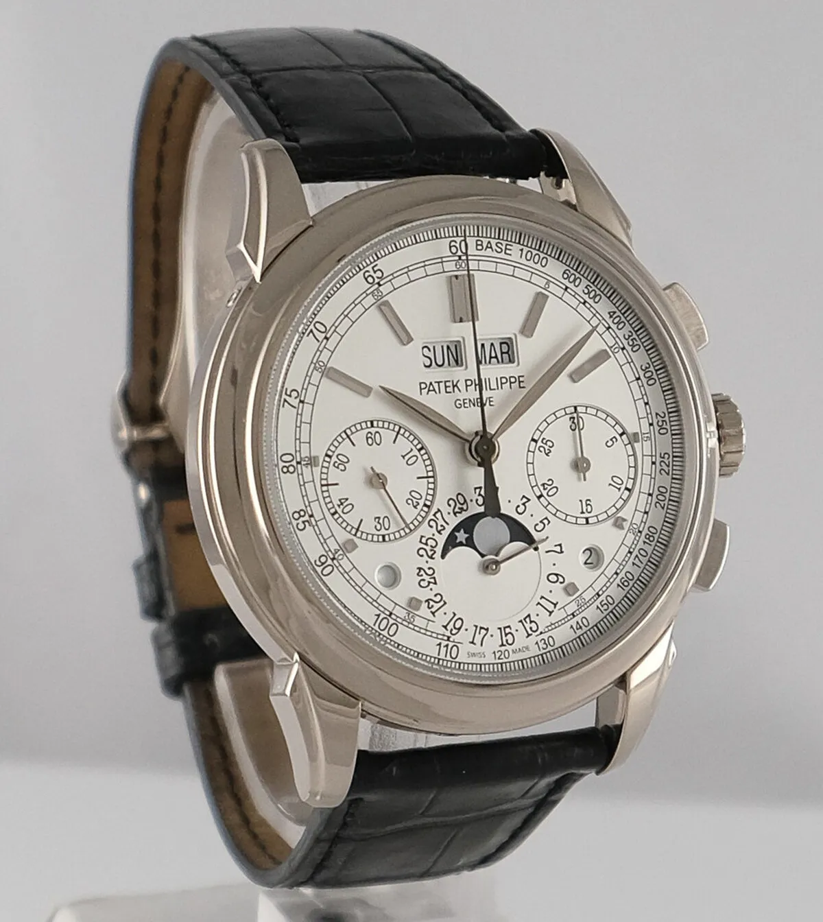 Patek Philippe Perpetual Calendar Chronograph 5270G 40mm White gold Blue