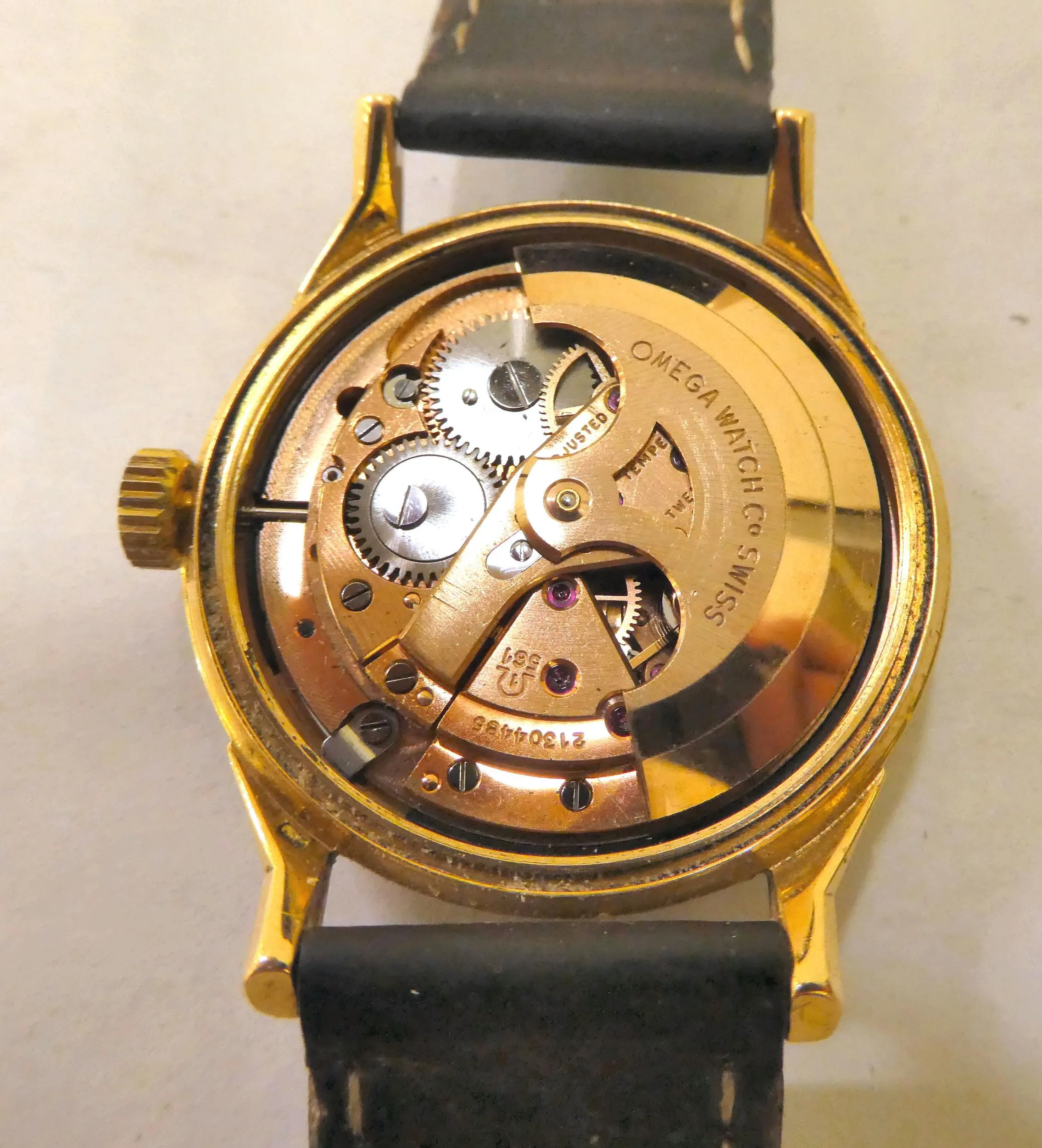 Omega Constellation nullmm Yellow gold Black 4