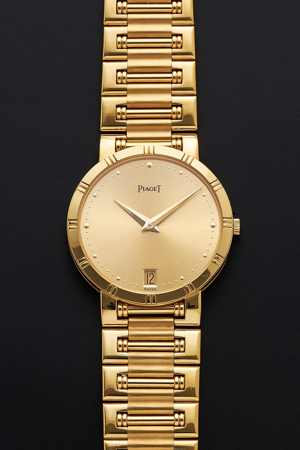 Piaget Dancer 15123 K81 31mm Yellow gold Golden