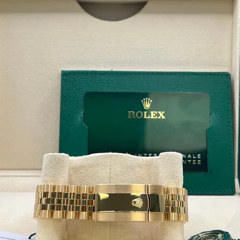 Rolex Sky-Dweller 336938 42mm Yellow gold White 6