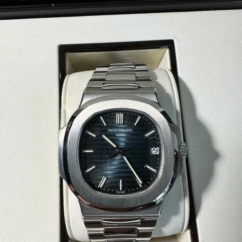 Patek Philippe Nautilus 5711/1A-010 40mm Stainless steel Blue 14