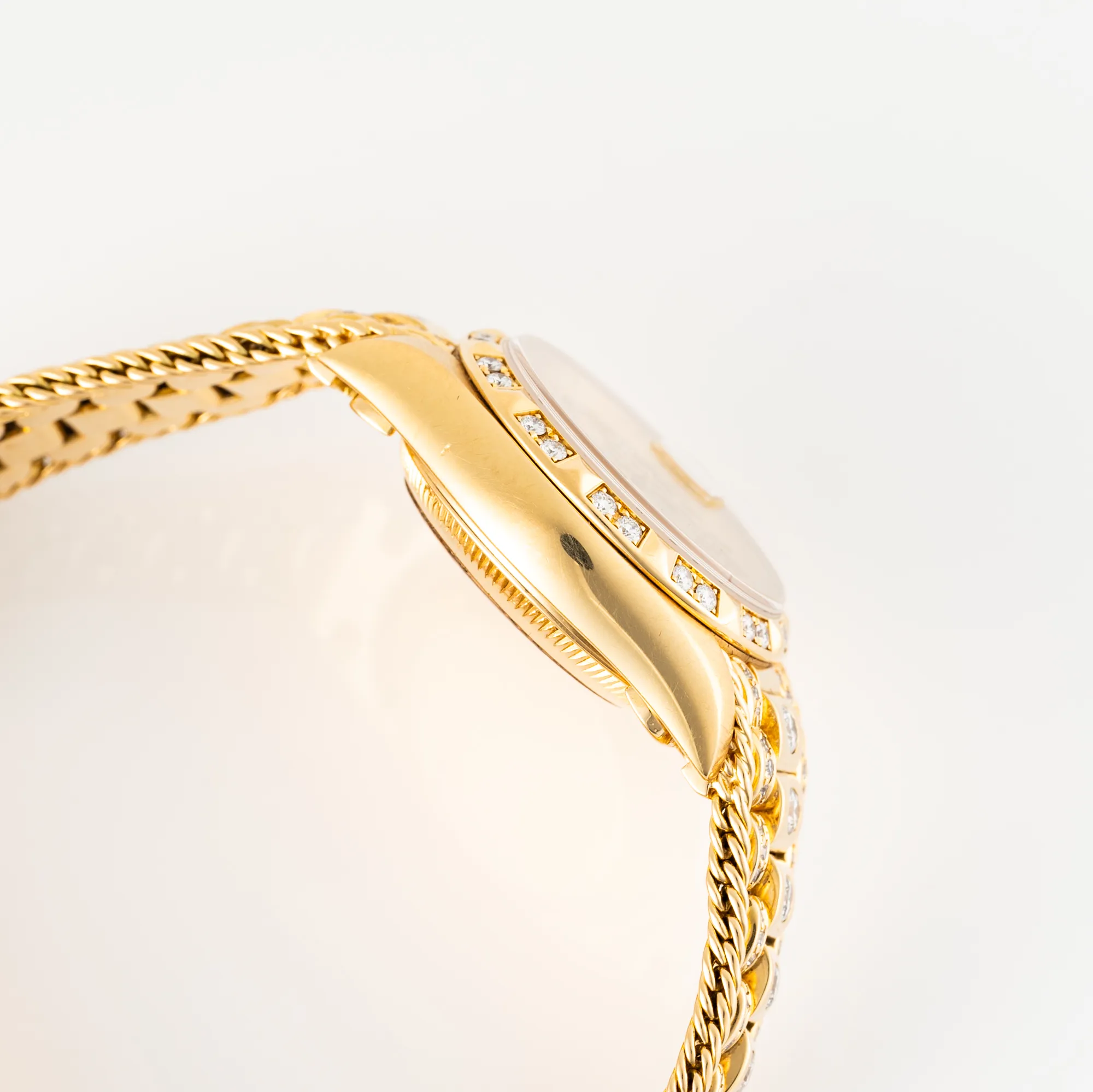 Rolex Lady-Datejust 69258 26mm Gold and diamond-set Champagne 5