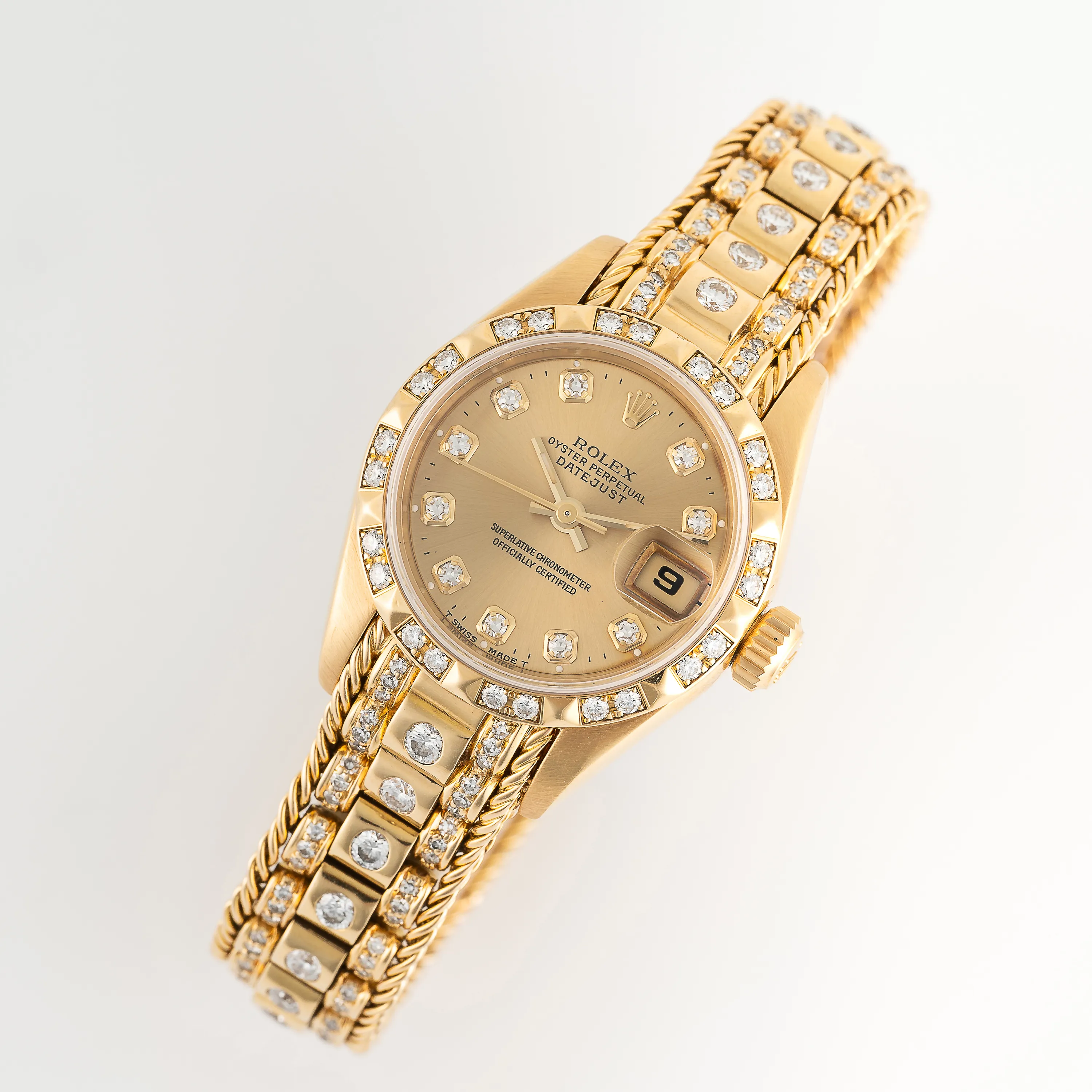 Rolex Lady-Datejust 69258 26mm Gold and diamond-set Champagne 6