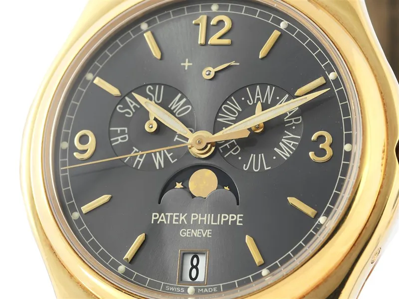 Patek Philippe Annual Calendar 5146J-001 39mm Yellow gold Beige 5