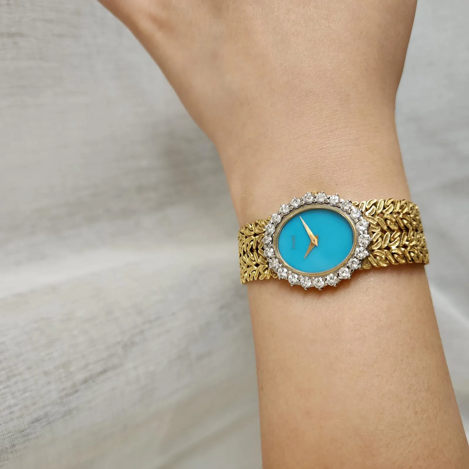 Piaget 9338 N21 25mm Yellow gold and Diamond Turquoise 1