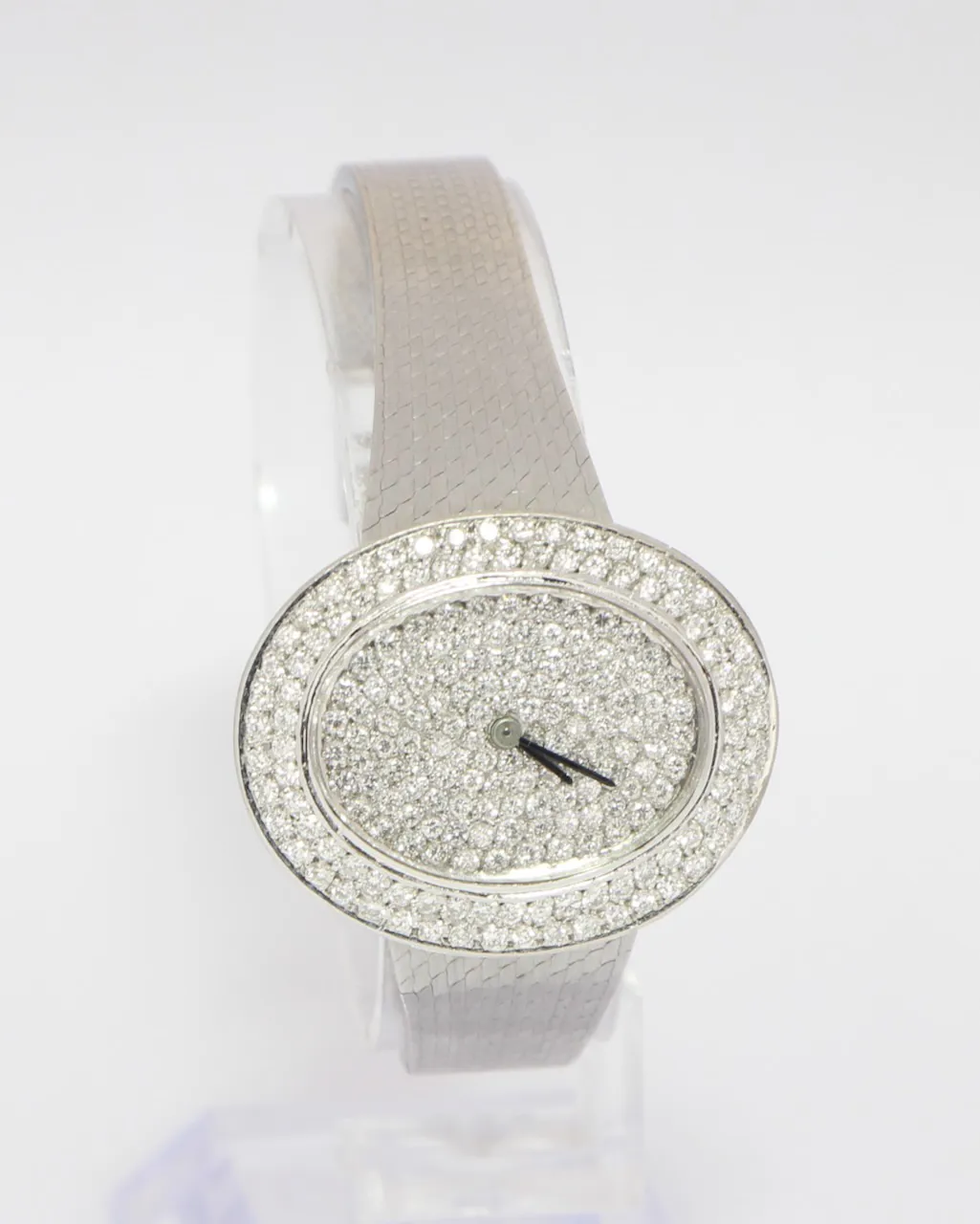 Anonymous 33mm White gold and diamond-set