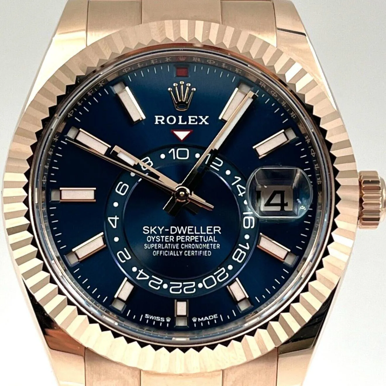 Rolex Sky-Dweller 336935-0001 42mm Everose gold Blue and Green 4