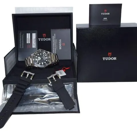 Tudor Pelagos 25600TN 42mm Titanium Black 4