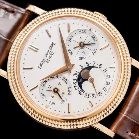 Patek Philippe Perpetual Calendar 35mm Rose gold Silver 4