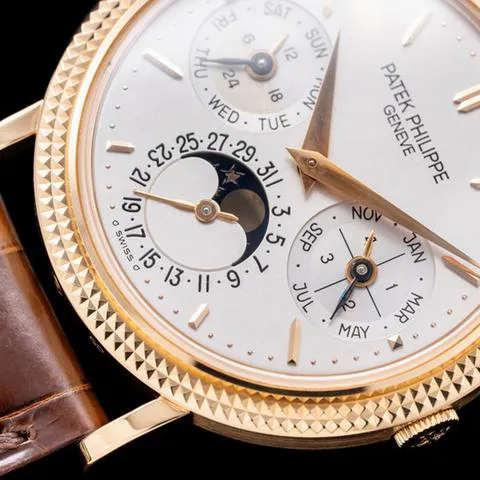 Patek Philippe Perpetual Calendar 35mm Rose gold Silver 6