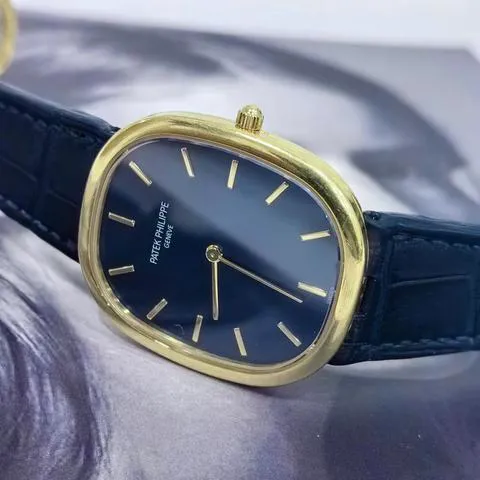 Patek Philippe Golden Ellipse 3738/100J-012 35.5mm Yellow gold Blue 2