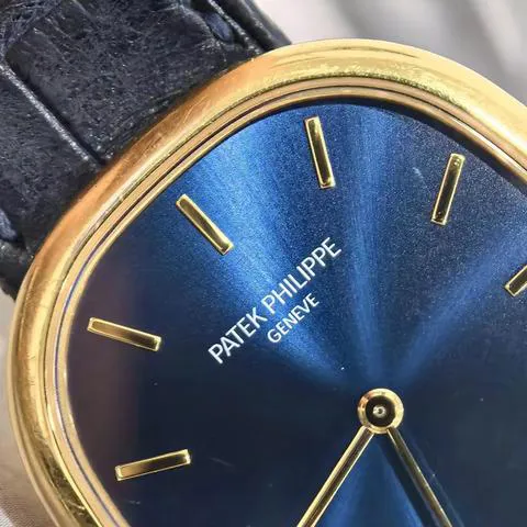 Patek Philippe Golden Ellipse 3738/100J-012 35.5mm Yellow gold Blue 3