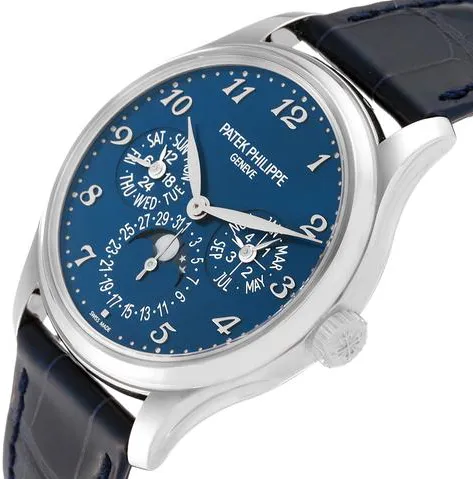 Patek Philippe Perpetual Calendar 5327G-001 39mm White gold Blue 3