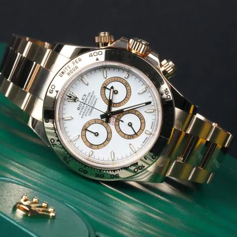 Rolex Daytona 126508 40mm Yellow gold White