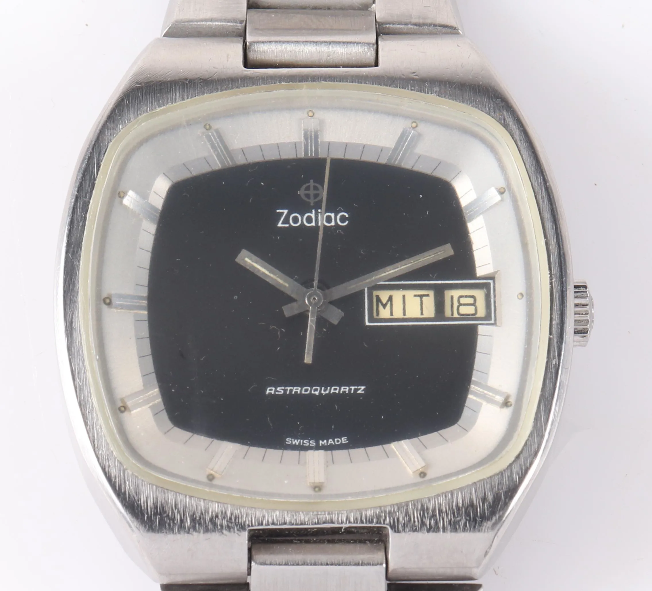 Zodiac Astroquartz 942-907 39.5mm Stainless steel Black