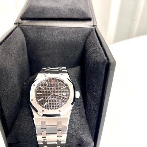 Audemars Piguet Royal Oak 15300ST.OO.1220ST.03 39mm Stainless steel Black 2