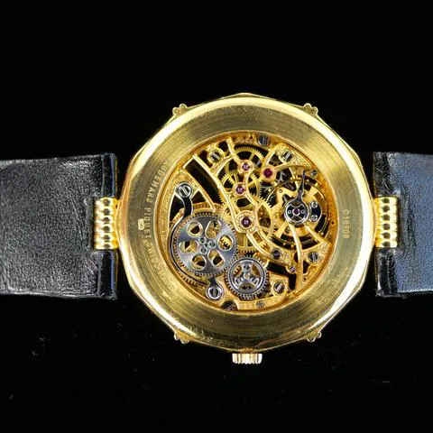 Audemars Piguet Ultra-thin C16206 31mm Yellow gold Transparent 2