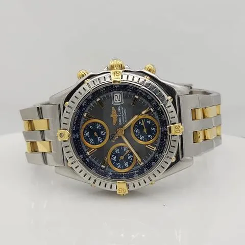 Breitling Chronomat B13050.1 40mm Yellow gold and stainless steel Gray 7