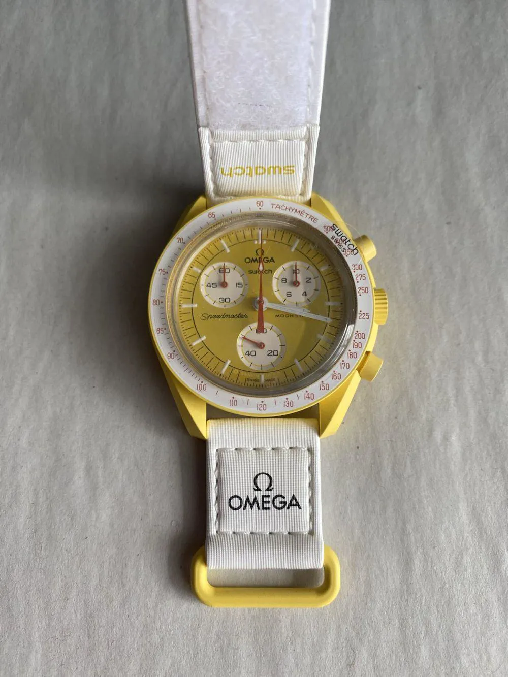 Swatch Moonswatch Yellow