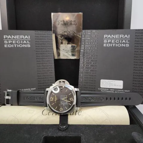Panerai Luminor 44mm Stainless steel Black 2