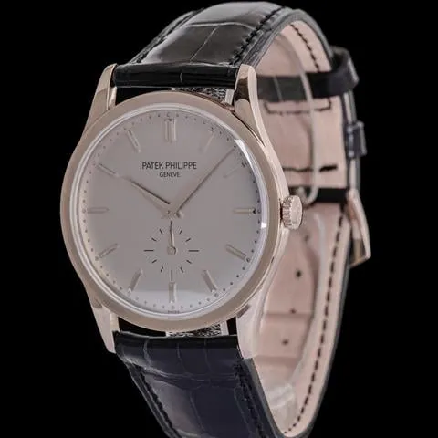 Patek Philippe Calatrava 5196G 37mm White gold Silver 1