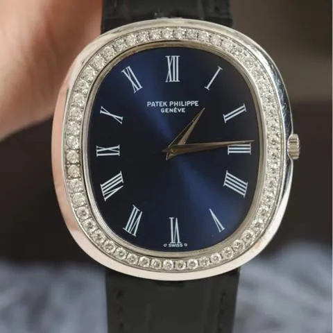 Patek Philippe Golden Ellipse 3589 33mm White gold Blue