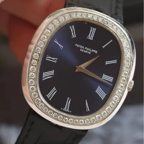 Patek Philippe Golden Ellipse 3589 33mm White gold Blue 2