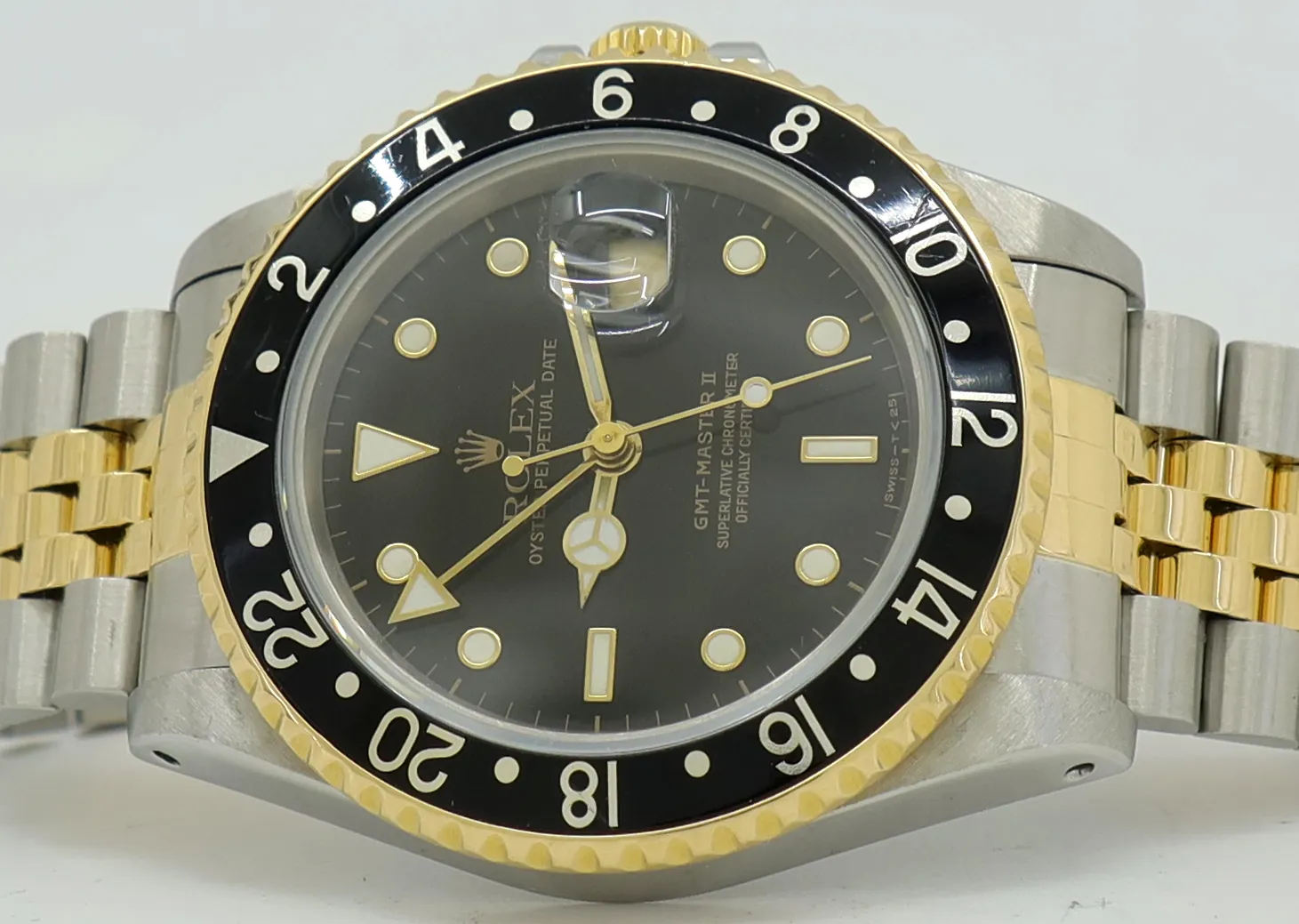 Rolex GMT-Master II 16713 40mm Yellow gold and stainless steel Black 3
