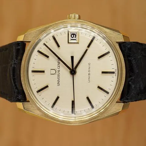 Universal Genève Polerouter 152.100 34mm Yellow gold Gold