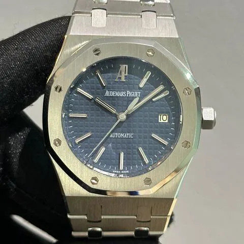 Audemars Piguet Royal Oak 15300ST.OO.1220ST.02 39mm Stainless steel Blue