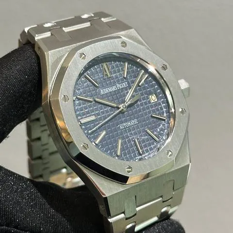 Audemars Piguet Royal Oak 15300ST.OO.1220ST.02 39mm Stainless steel Blue 4