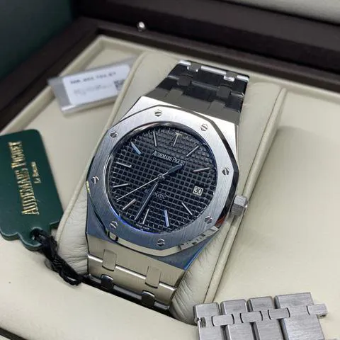 Audemars Piguet Royal Oak 15300ST.OO.1220ST.03 39mm Stainless steel Black