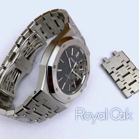 Audemars Piguet Royal Oak 15300ST.OO.1220ST.03 39mm Stainless steel Black 2