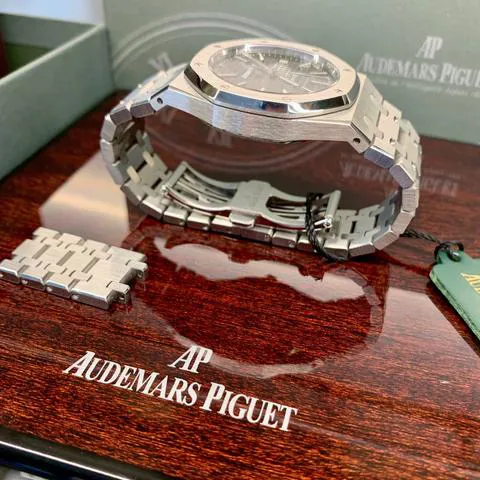 Audemars Piguet Royal Oak 15300ST.OO.1220ST.03 39mm Stainless steel Black 19