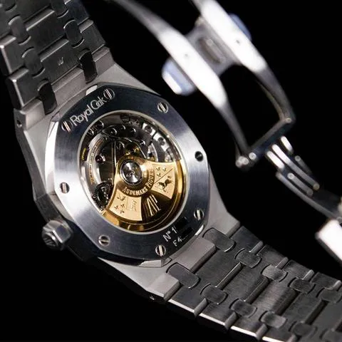 Audemars Piguet Royal Oak 15300ST.OO.1220ST.03 39mm Stainless steel Black 12