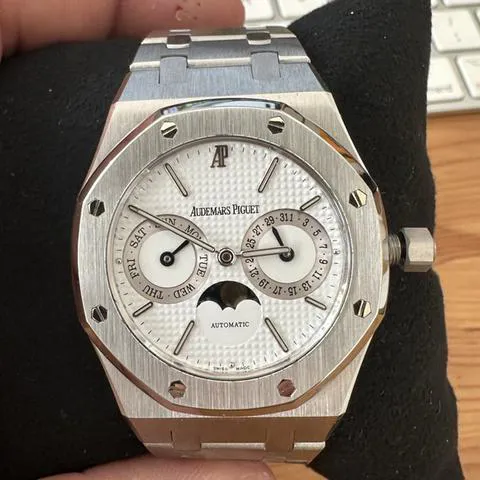 Audemars Piguet Royal Oak 25594ST 36mm Stainless steel White 3