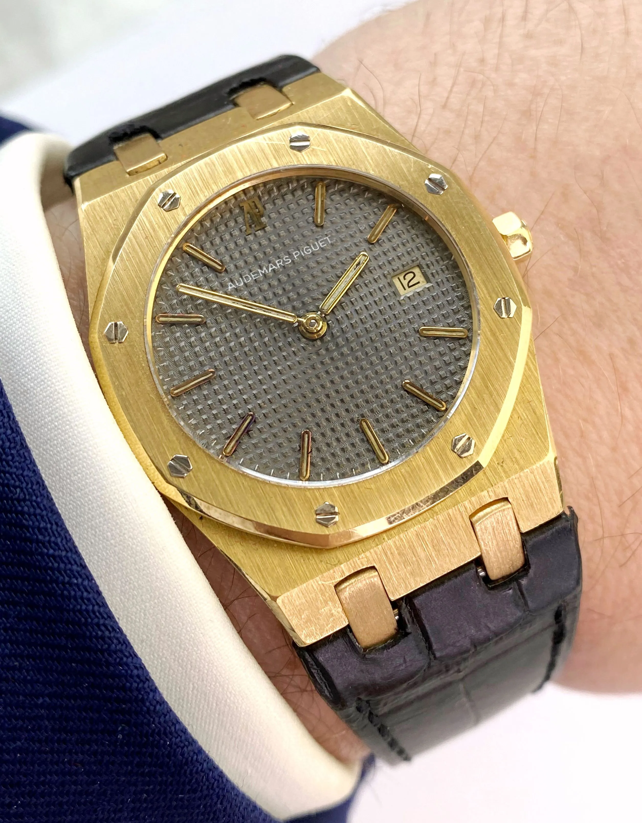 Audemars Piguet Royal Oak 56175BA 33mm Yellow gold Gray