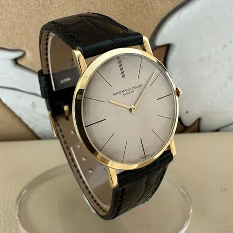 Audemars Piguet Ultra-thin 31mm Yellow gold White 3