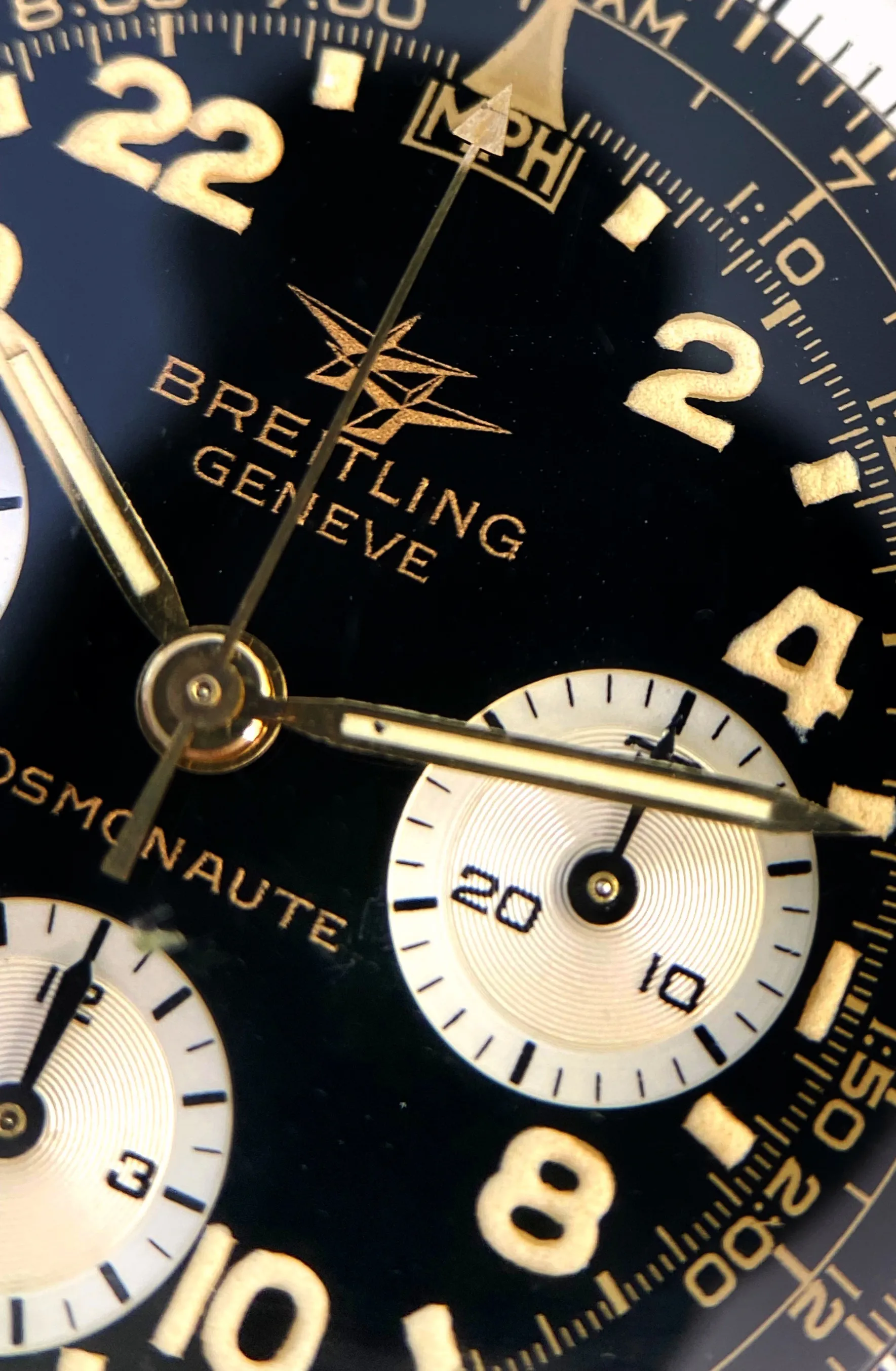 Breitling Navitimer Cosmonaute 809 41mm Gold-plated Black and Silve 3