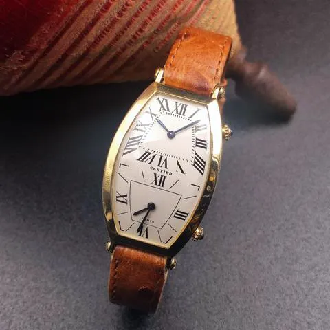 Cartier Tonneau W1502853 Yellow gold Silver