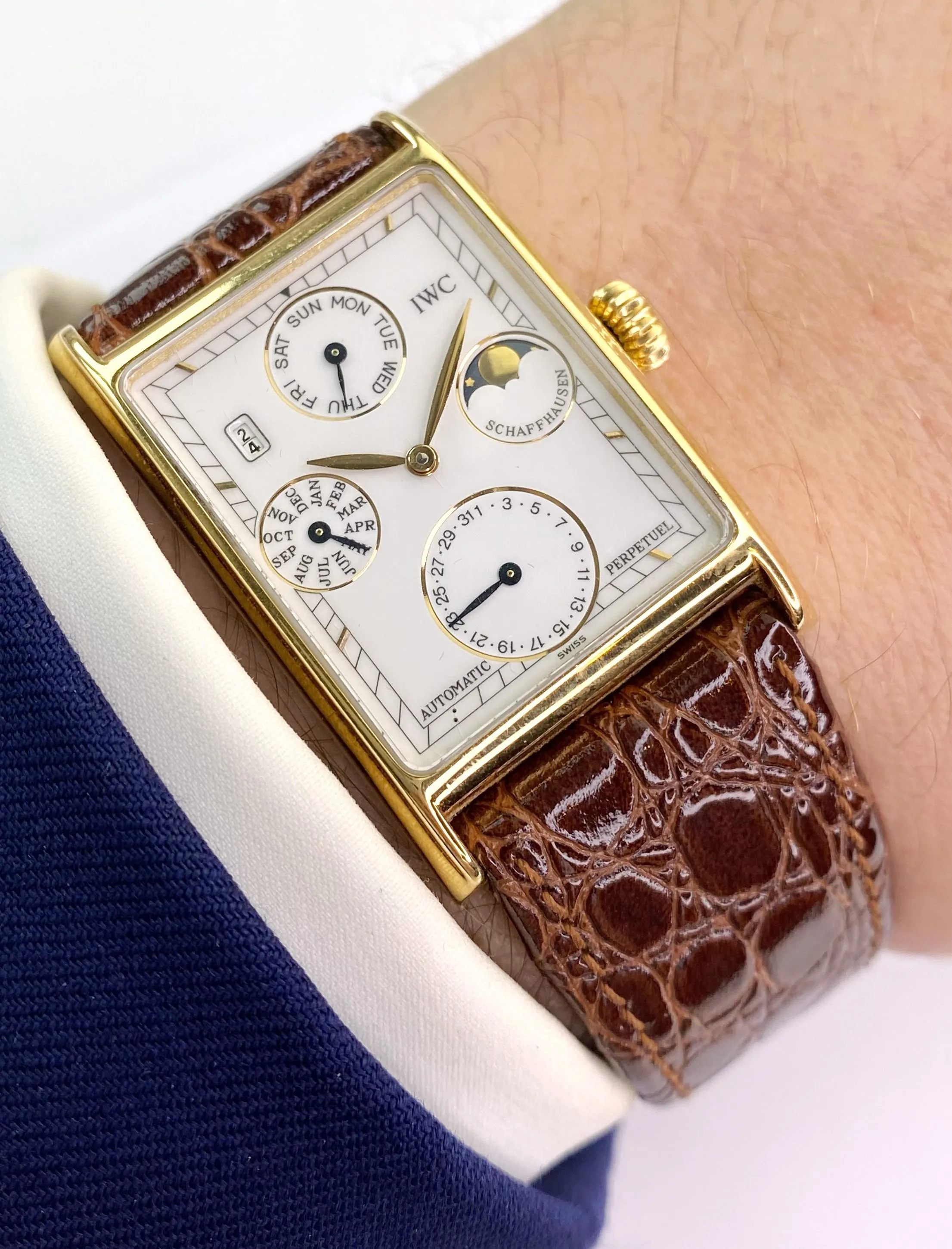 IWC Perpetual Calendar 3545 27mm Yellow gold White 13