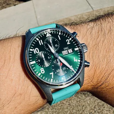 IWC Pilot IW388104 41mm Stainless steel Green